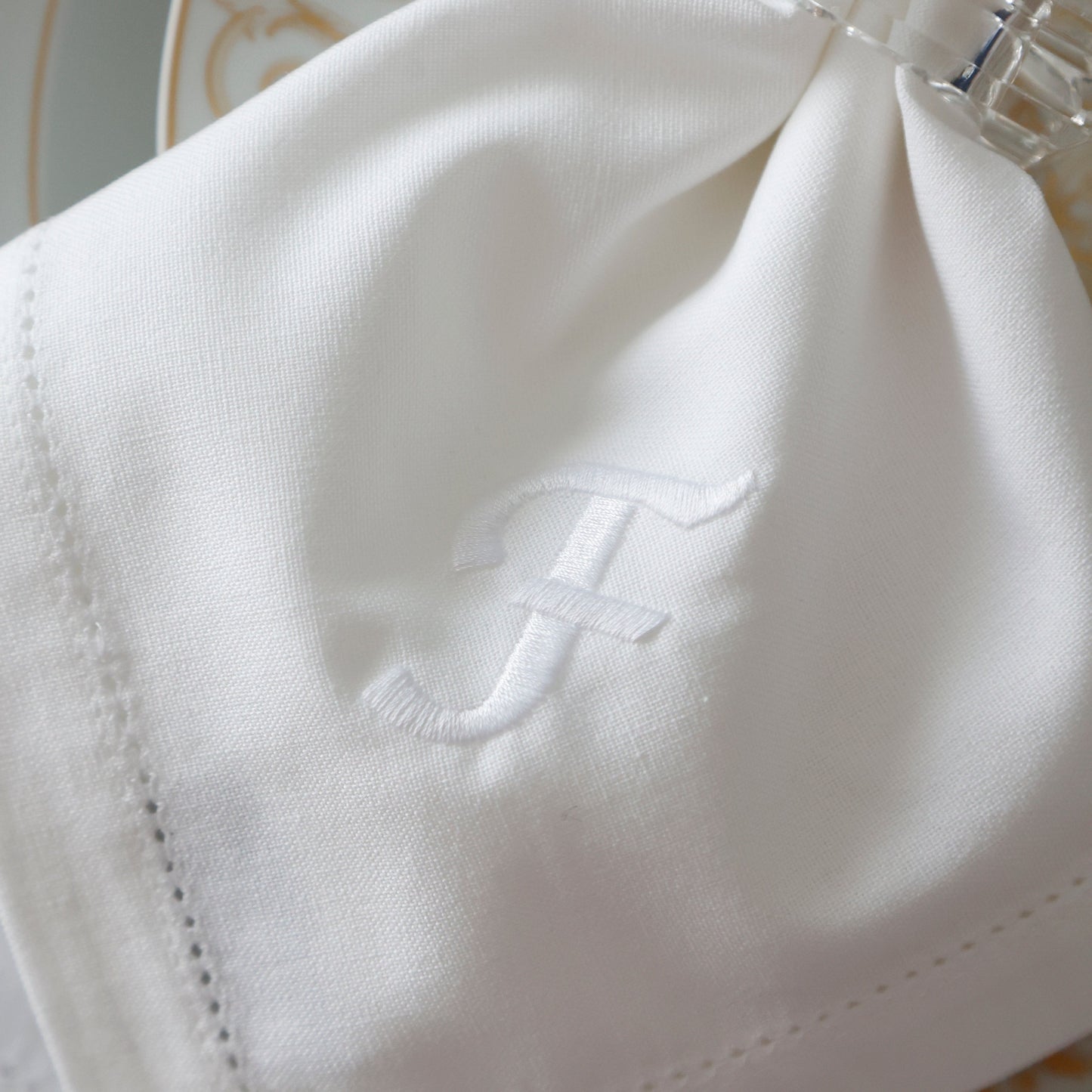 LINEN DINNER SET