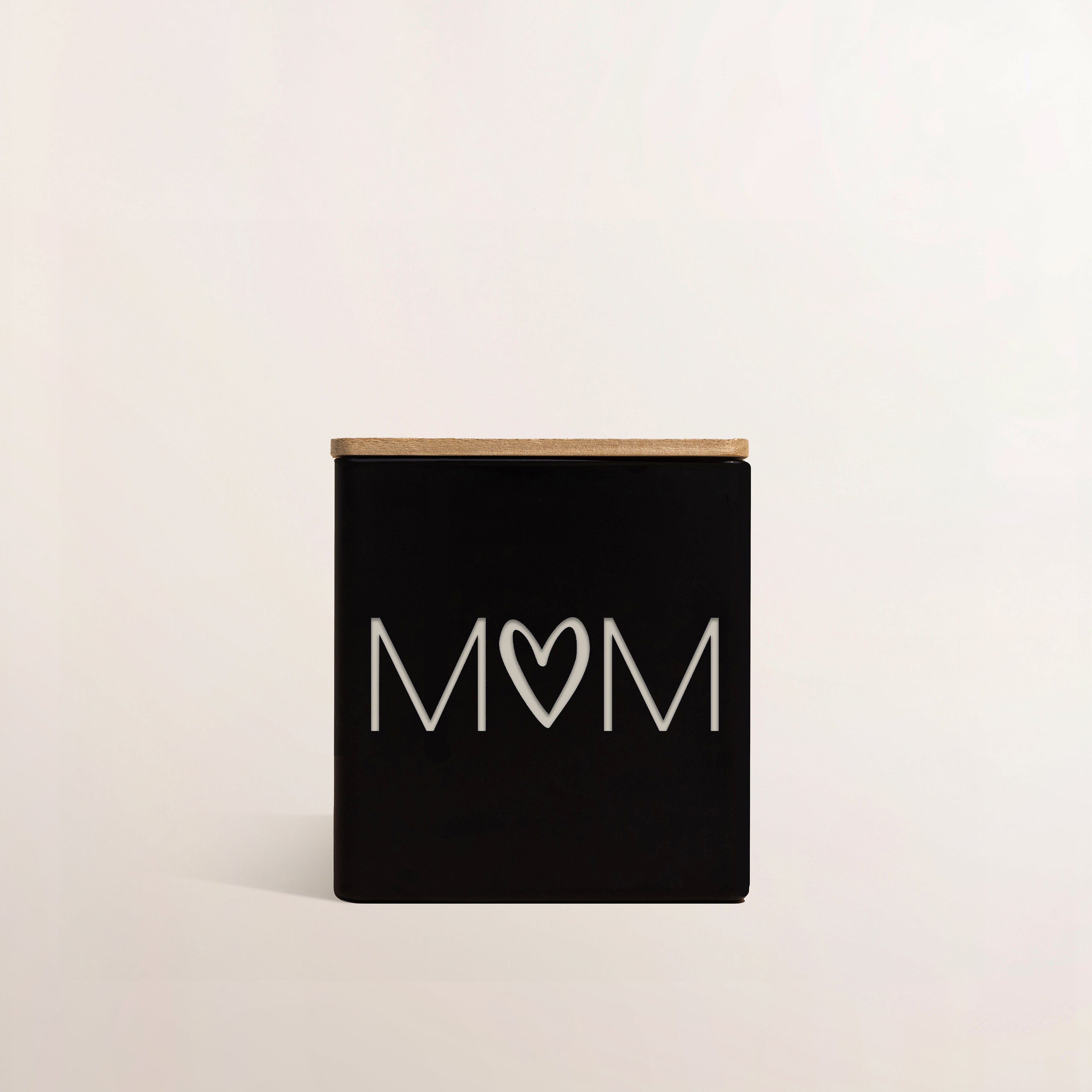 MOM CANDLE