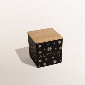 SNOWFLAKES NAME CANDLE