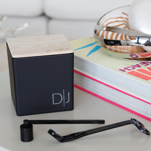 MODERN MONOGRAM CANDLE