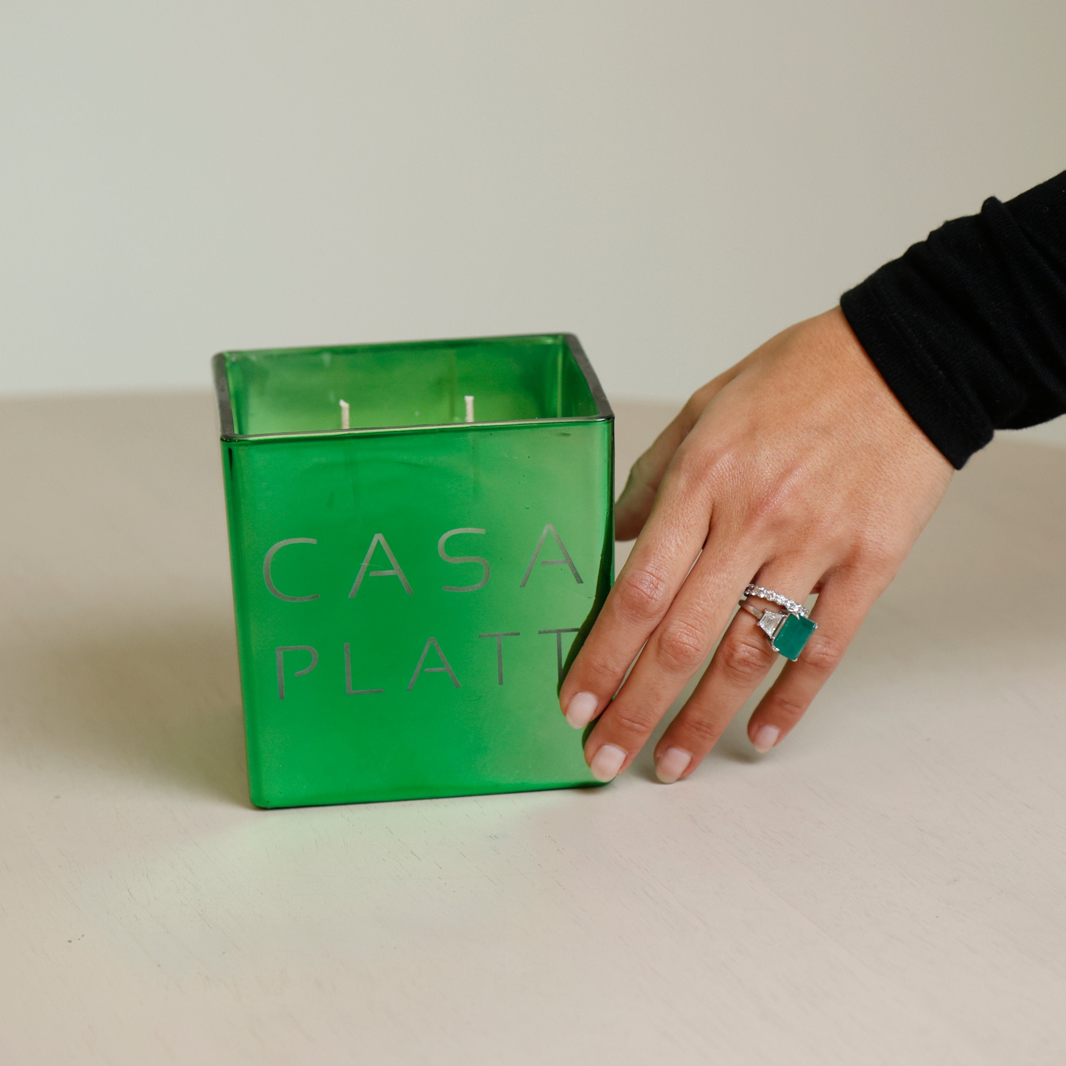 READY TO SHIP CASA CANDLE IN LIMITED EDITION COLOR