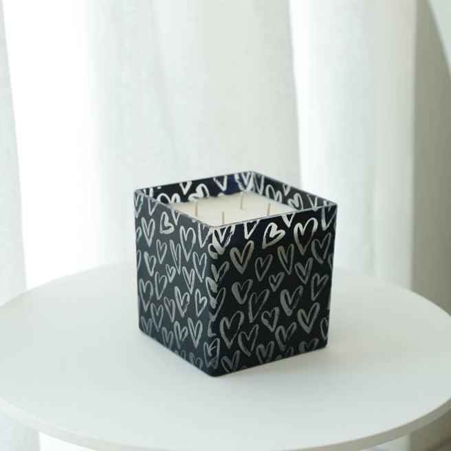 HEARTS PATTERN CANDLE