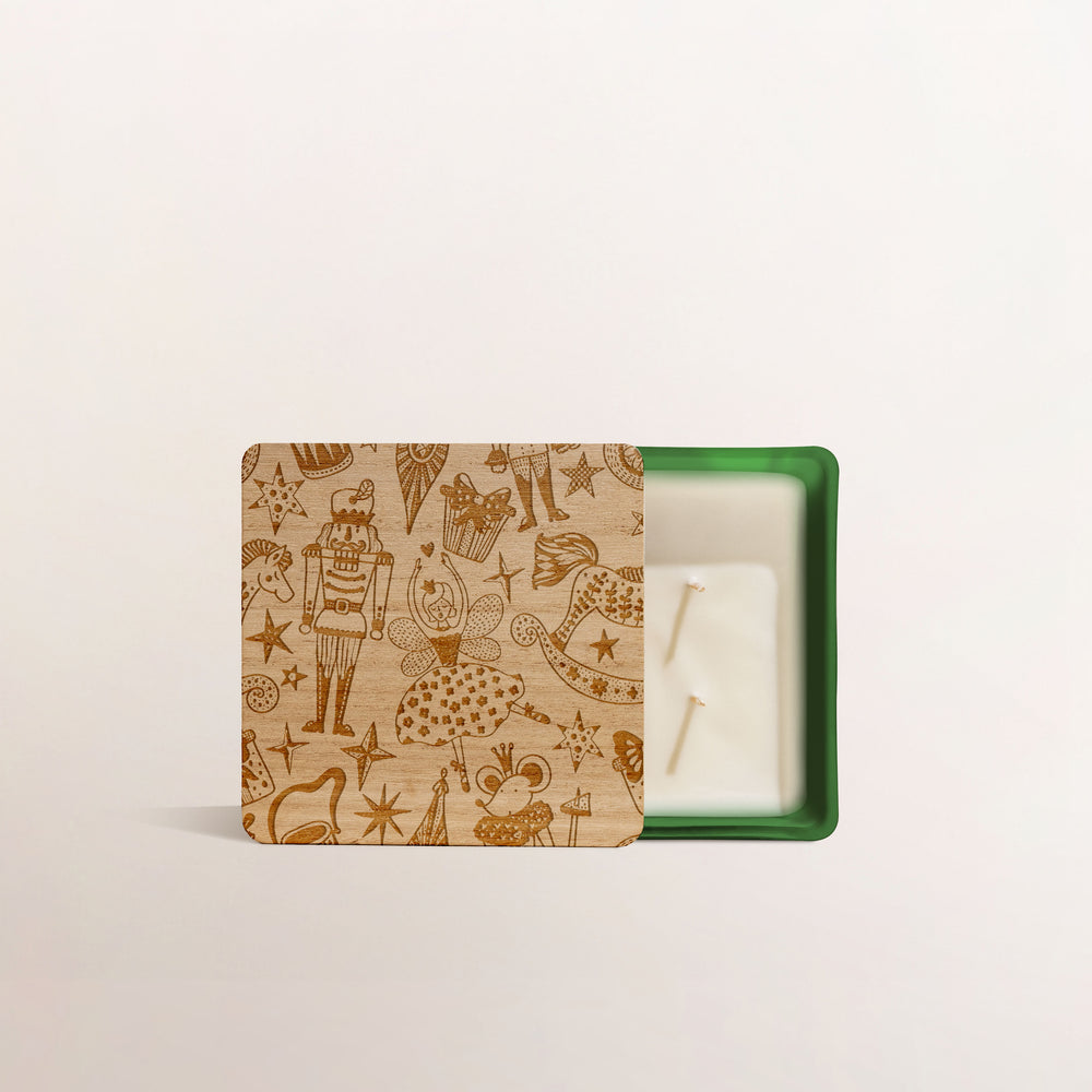 READY TO SHIP METALLIC GREEN CANDLE