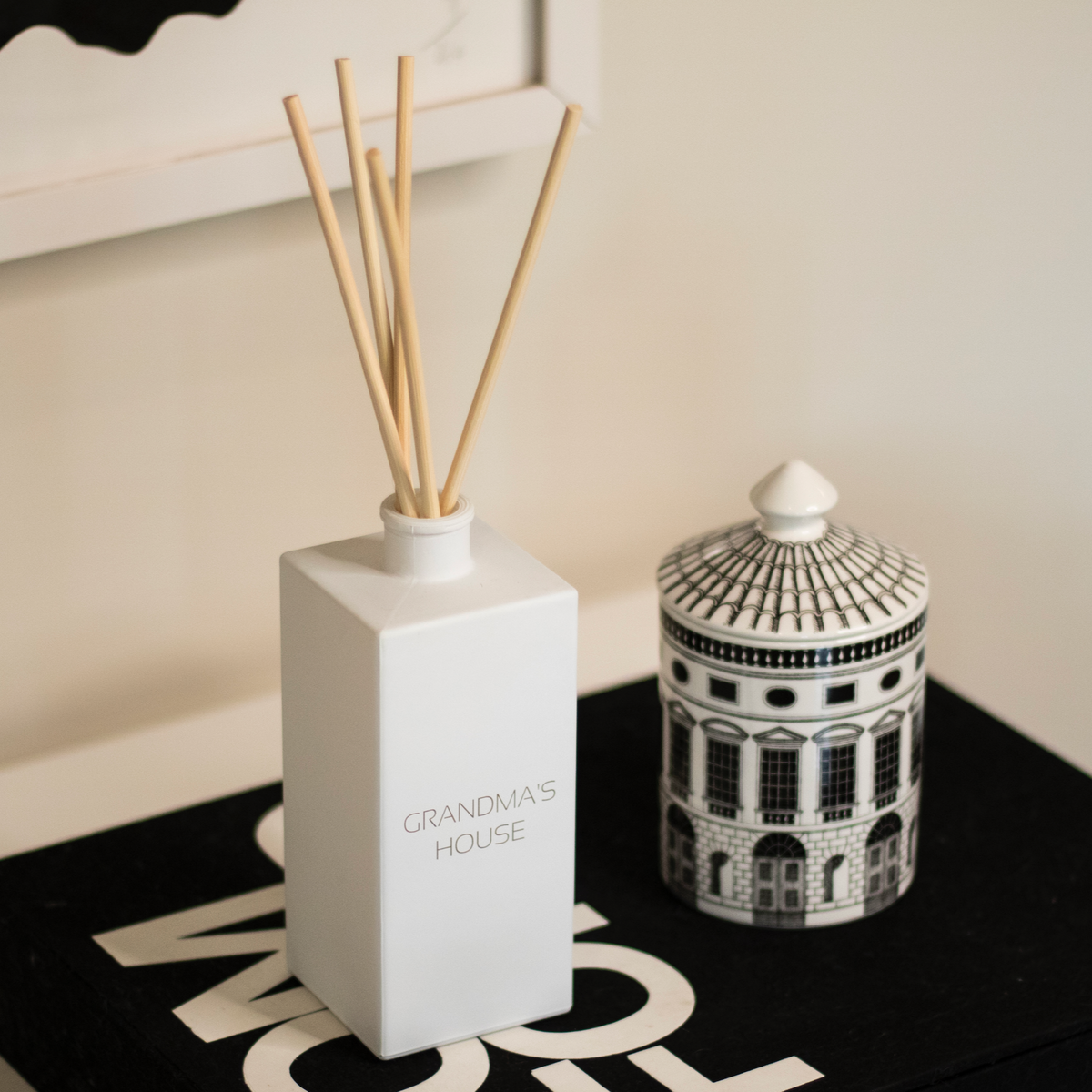 Customizable Diffusers CUSTOM DIFFUSER & REFILL