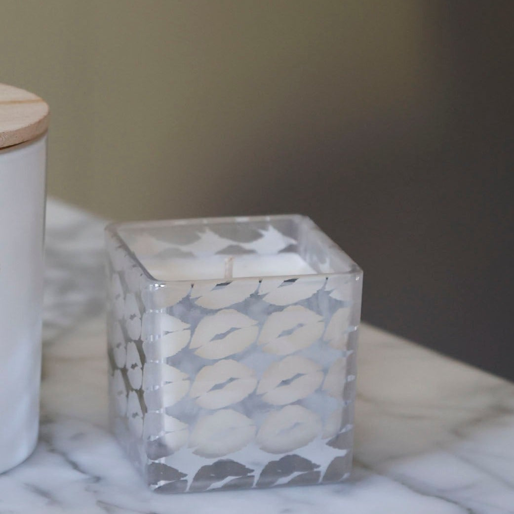 METALLIC SILVER CANDLE