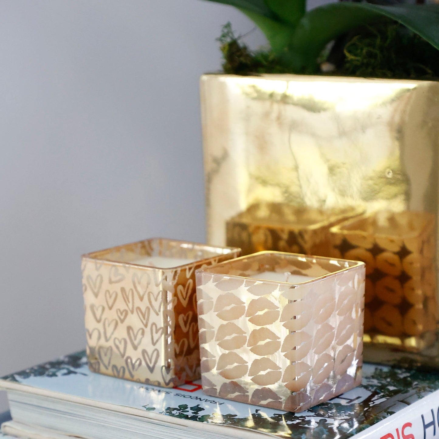 METALLIC GOLD CANDLE