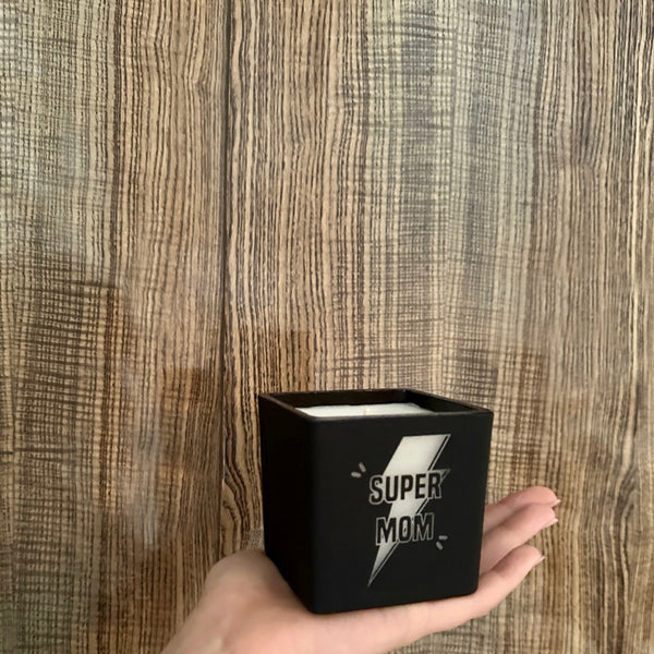 SUPER MOM CANDLE
