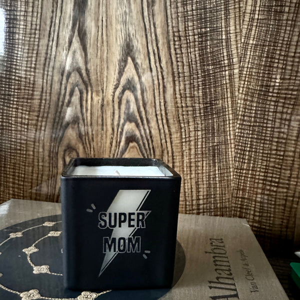 SUPER MOM CANDLE