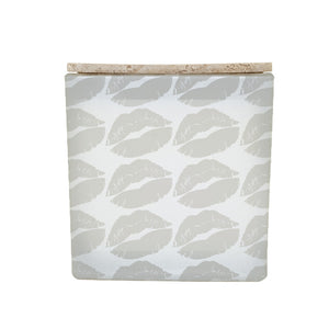 KISSES / BISOUS CANDLE