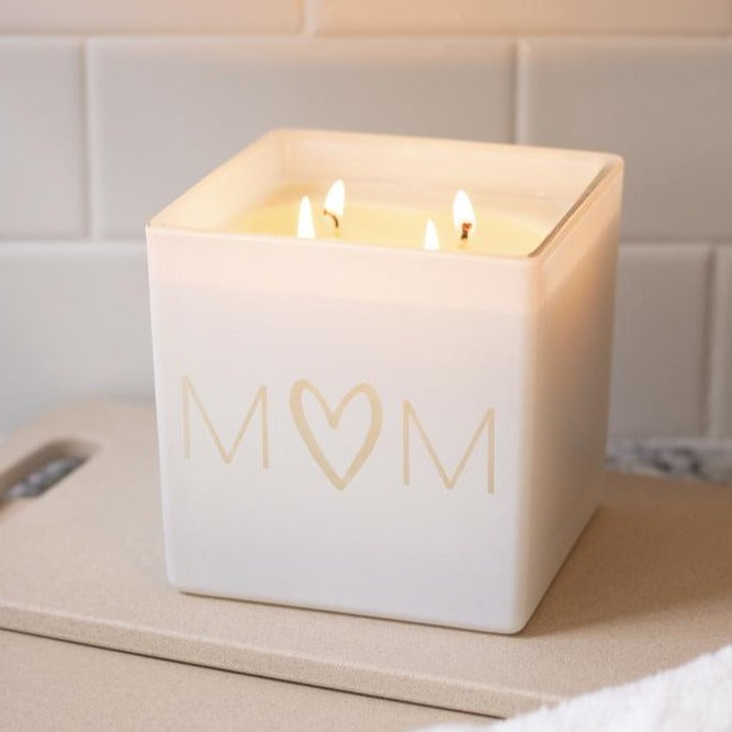 MOM CANDLE