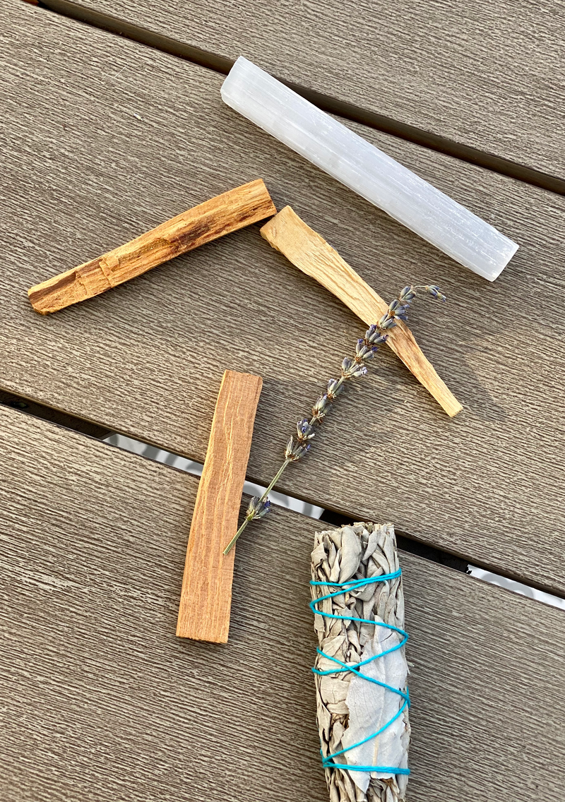 THANK YOU, NEXT SMUDGE KIT