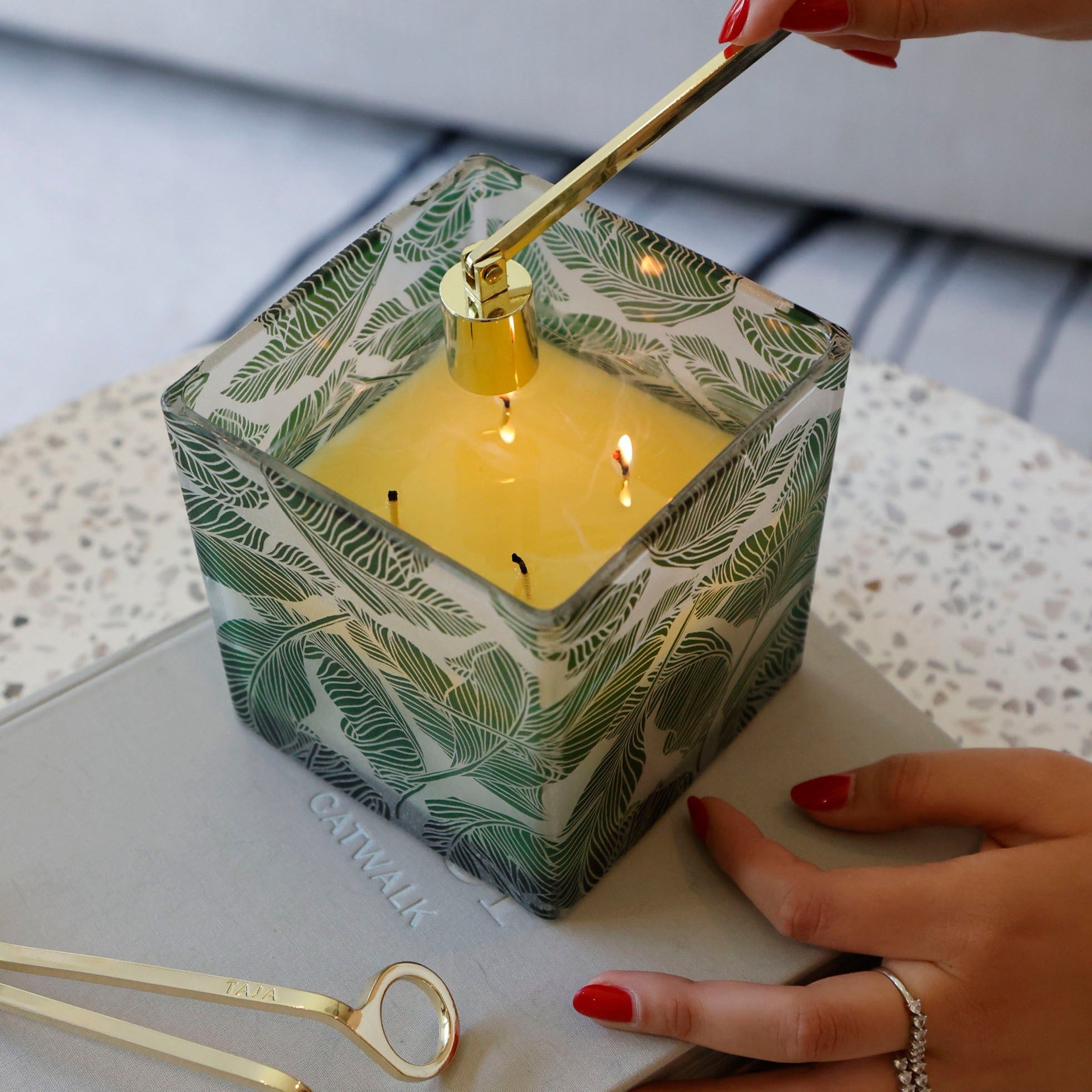 LIMITED EDITION HUNTER GREEN CANDLE
