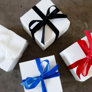 SNOWFLAKE MONOGRAM CANDLE